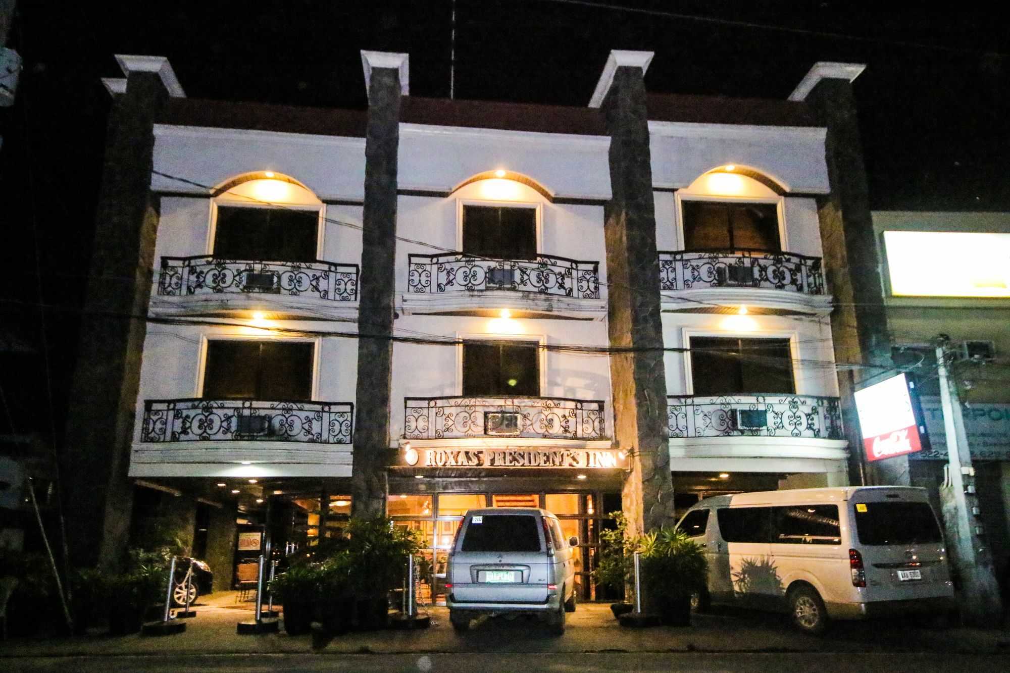 Roxas President'S Inn Екстер'єр фото